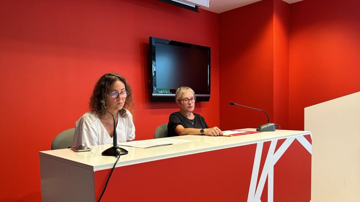 Judith Salazar i Mariona González han comparegut avui en roda de premsa
