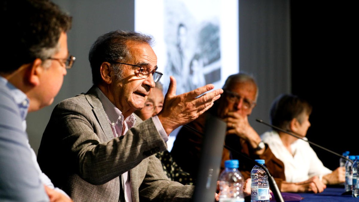 Debat sobre l'experiència de l'exili