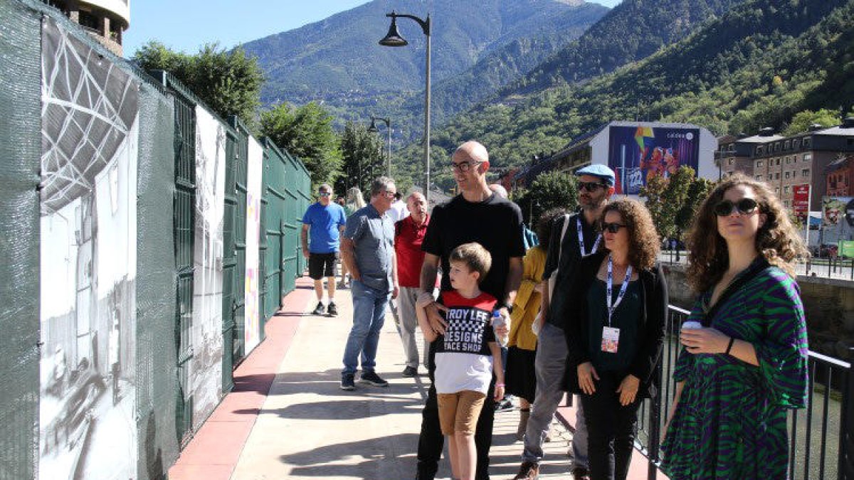 Exposició de M. Mercè a l'antiga pl. de Braus.