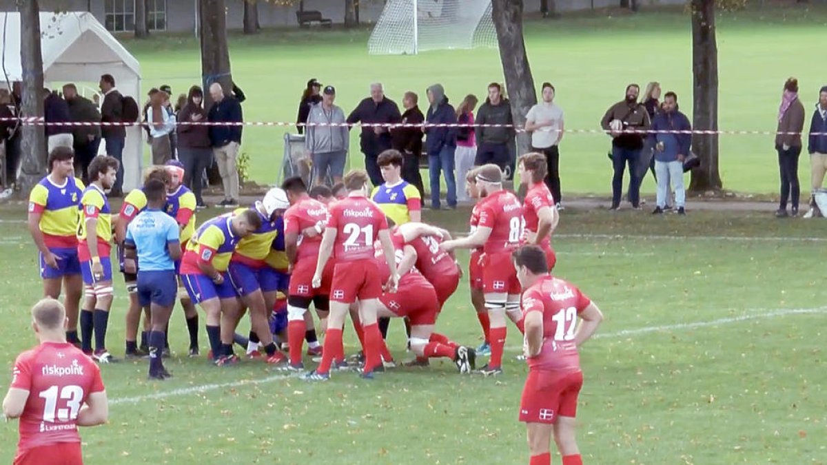 Un instant del partit dels 'isards'.