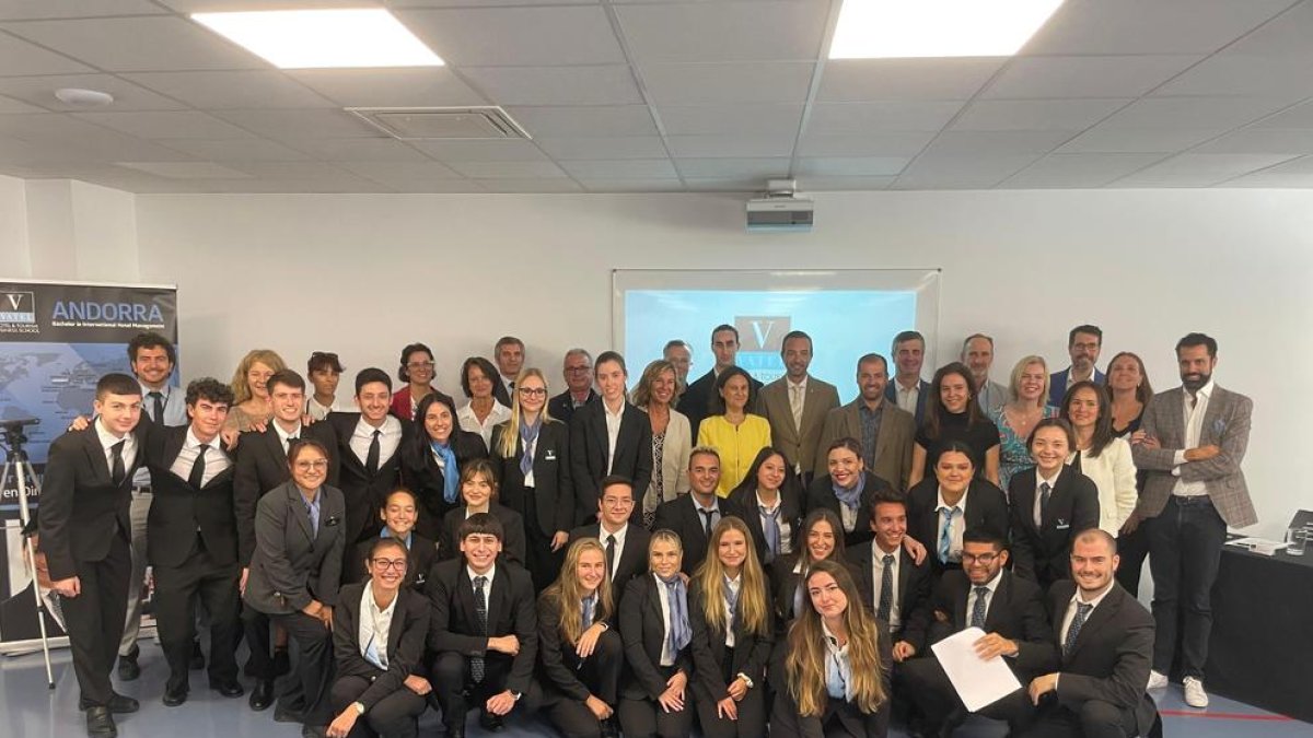El ministre Jordi Torres en la inauguració del curs Vatel
