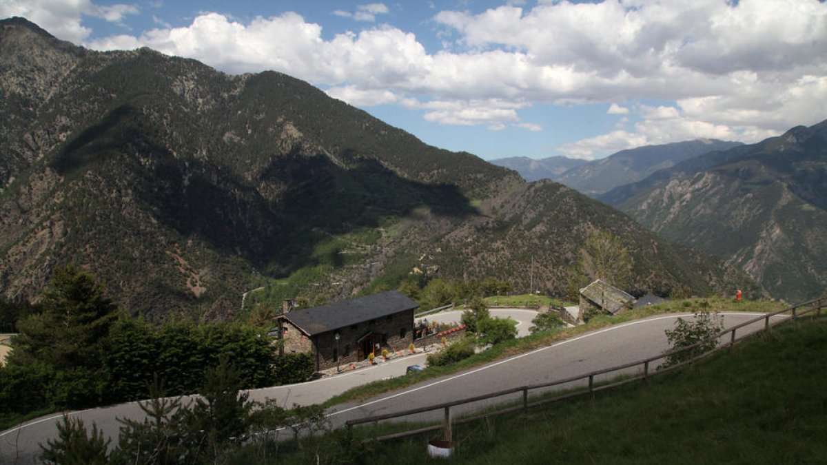 La carretera del coll de la Gallina.