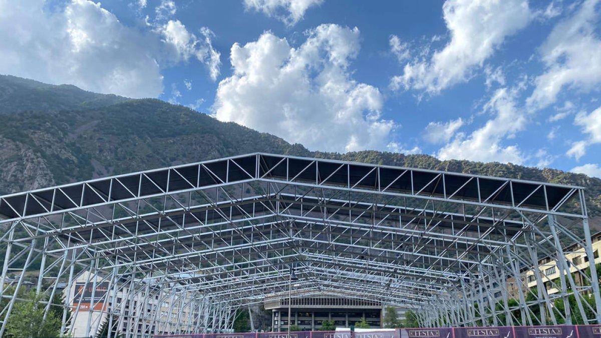 Desmunt de la carpa del Cirque du Soleil