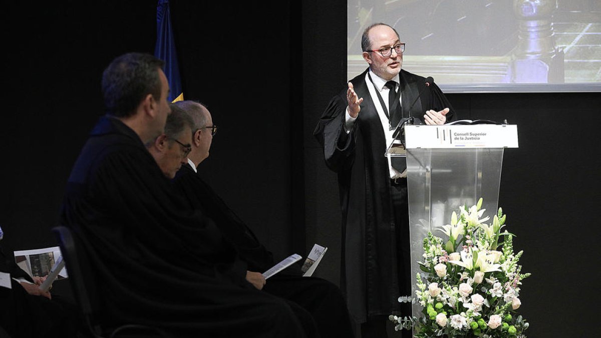 Alfons Alberca durant la presentació de la memòria de la Fiscalia, en l'obertura de l'Any judicial.