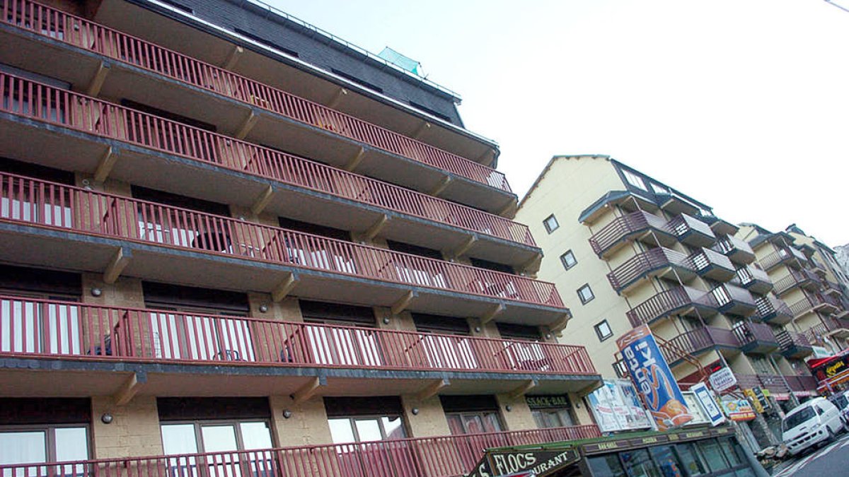 Els apartaments confien en una bona ocupació a l'agost.