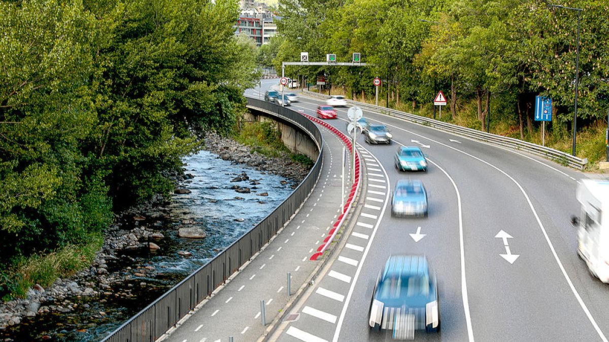 El trànsit de vehicles durant les vacances d'agost