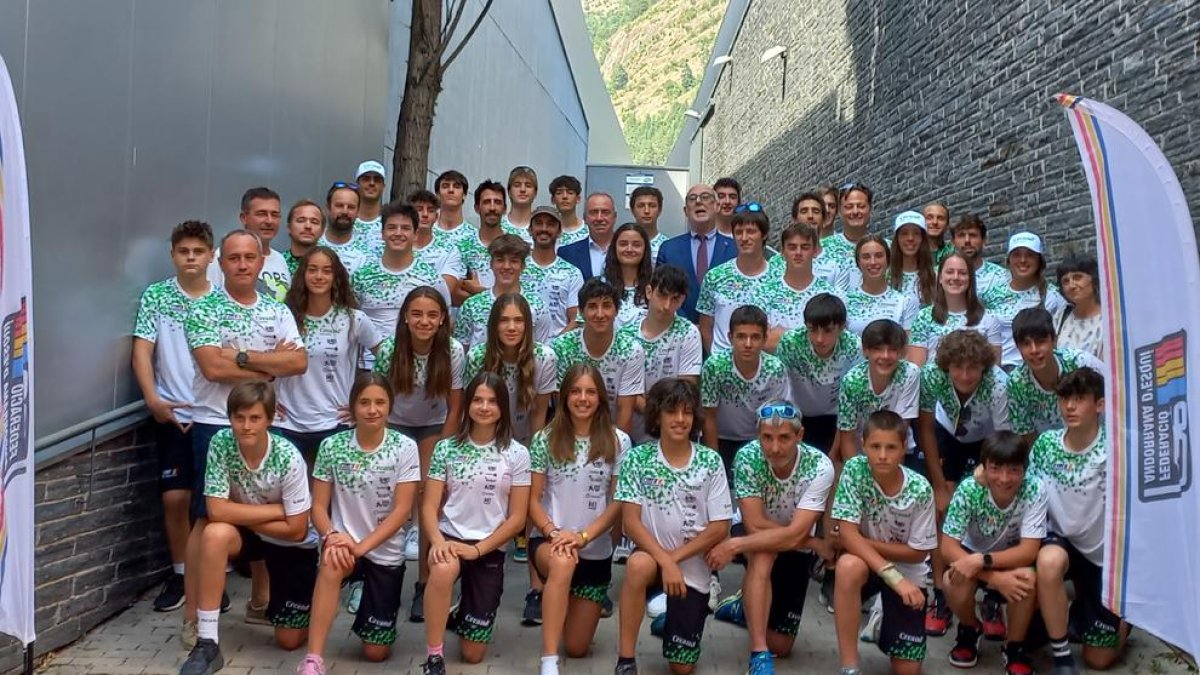 Els equips d'esquí alpí de la FAE