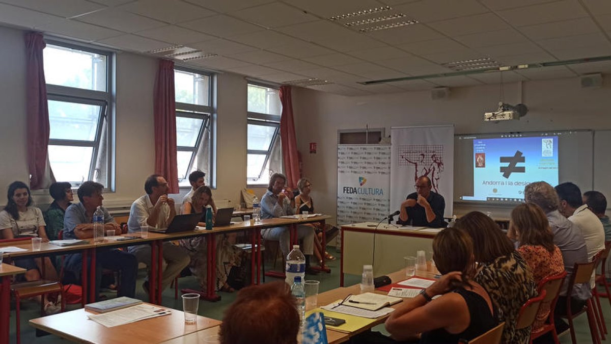 La desigualtat, a debat a Prada