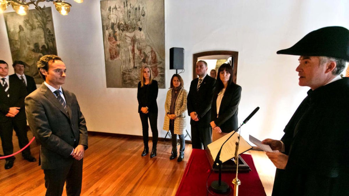 Jurament del càrrec del president de l'AFA, Raül González.