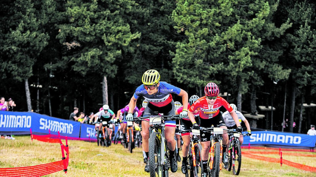 Una de les curses celebrada ahir.