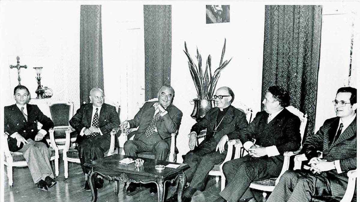 Reunió entre els coprínceps al palau episcopal de Cahors, el 25 d'agost del 1973.