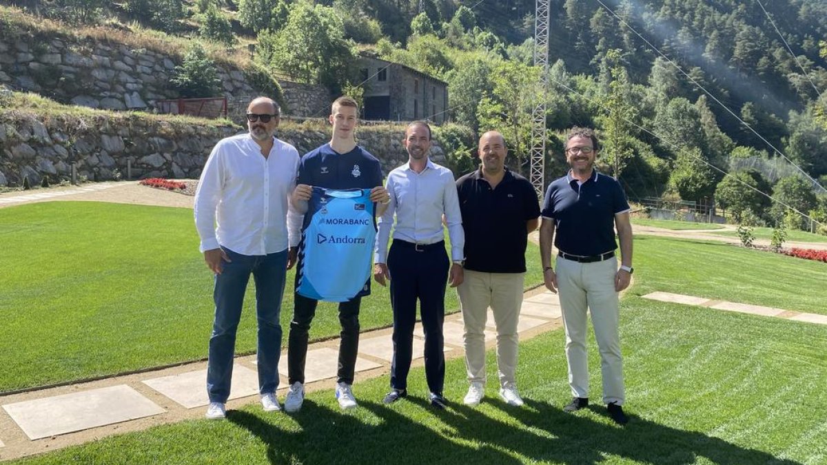 Presentació d'Adam Somogyi