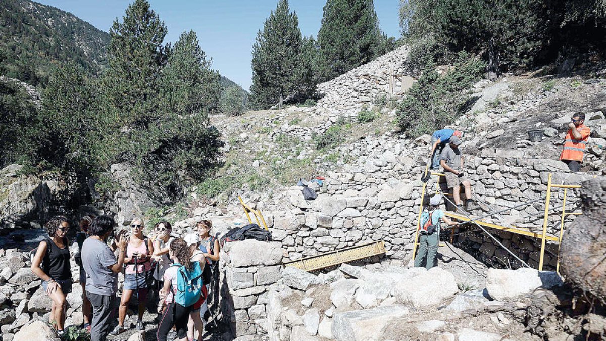 Control tècnic de les autoritats per conèixer els avenços de la tercera fase