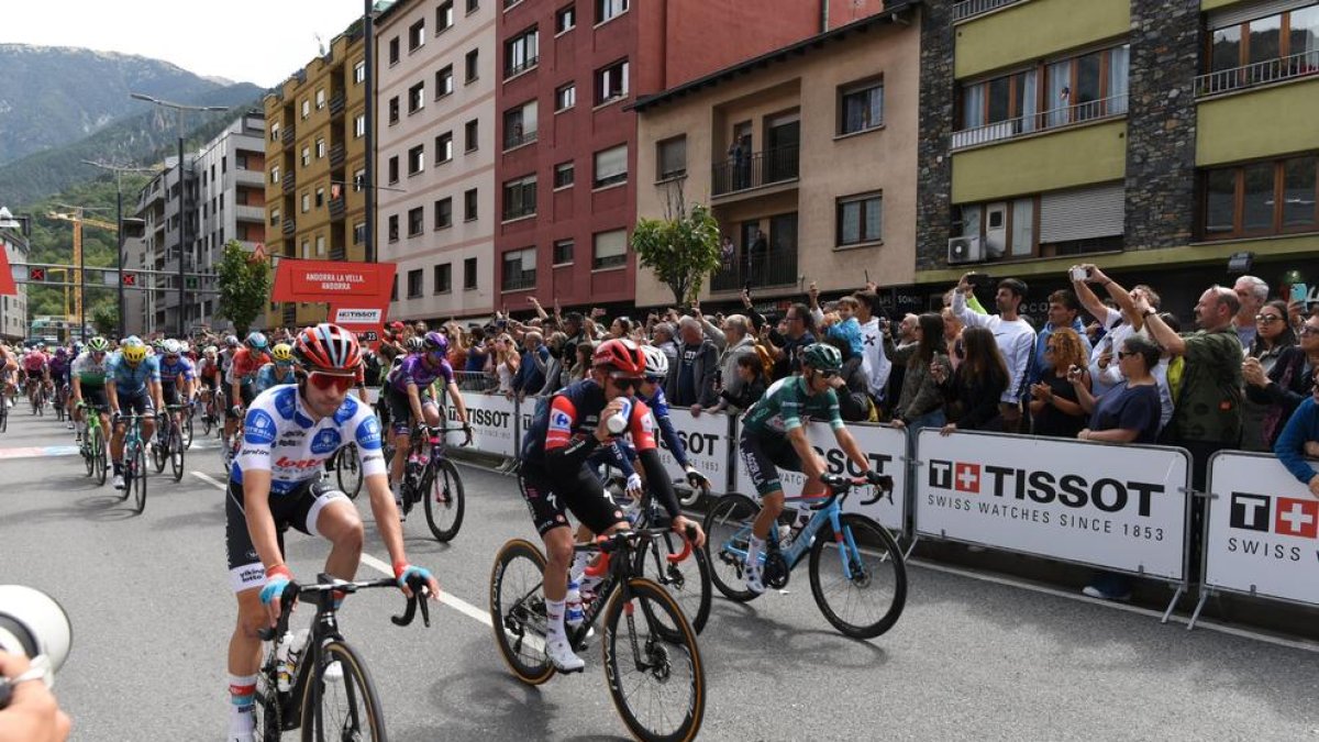 Sortida des d'Andorra de la quarta etapa de la Vuelta