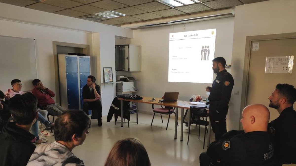 Un dels tallers del programa Fent Camí