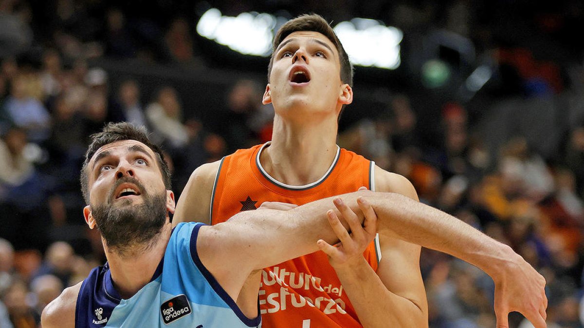 Andric, en un duel de la passada temporada
