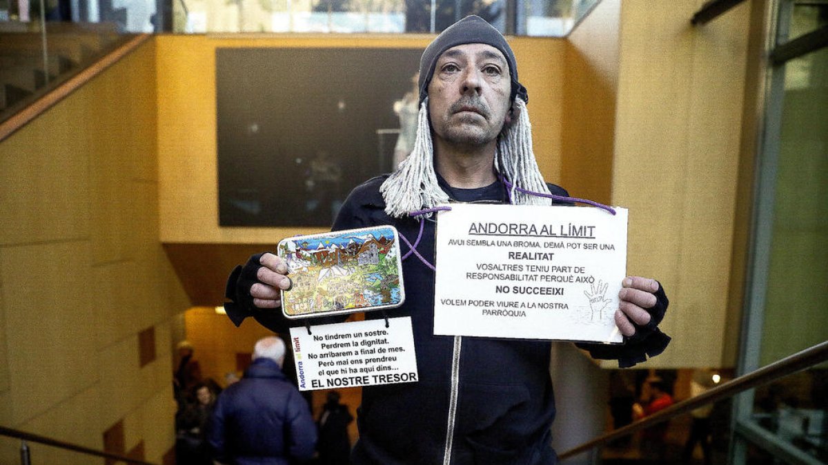 Marcel Hernández, d'Andorra al Límit, amb missatges reivindicatius.