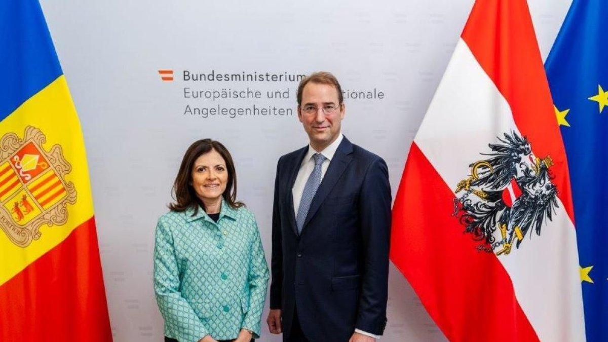 Tor amb el ministre Federal per Afers Europeus i Internacionals d'Àustria, Nikolaus Marschik,