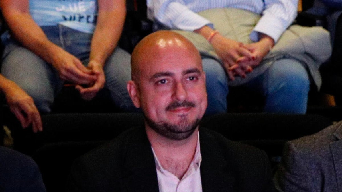Xavier Fernàndez acompanyarà Laura Mas.