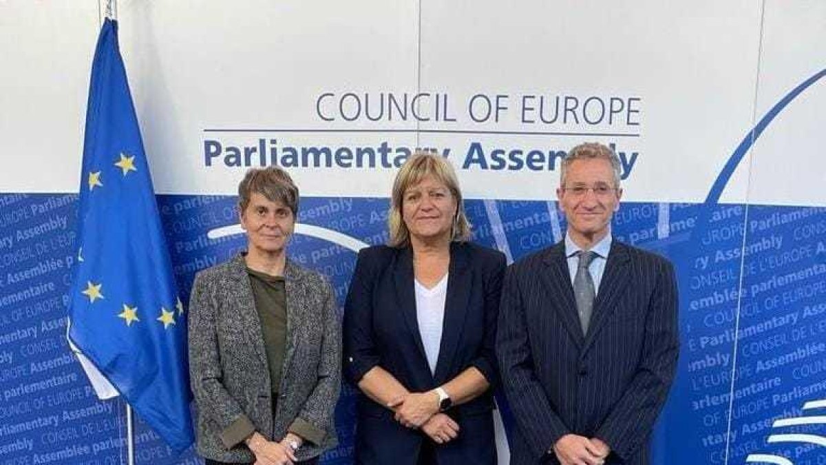 Berna Coma, Susanna Vela i Salomó Benchluch Ayach, a l'APCE