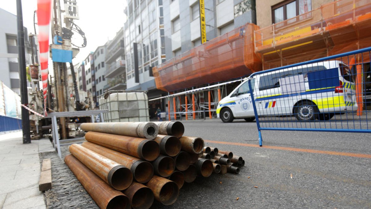 L'estudi del subsol va començar el 4 de setembre.