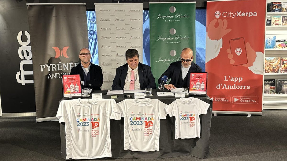 Presentació de la desena edició de la caminada contra el càncer