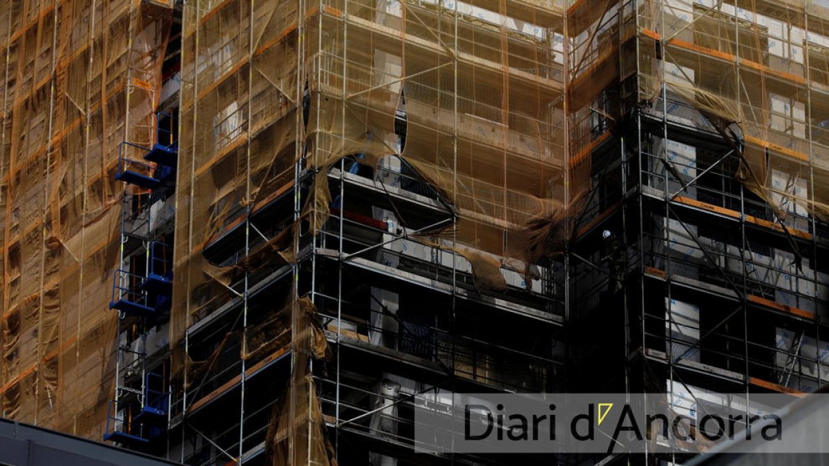 Els pisos incendiats a la torre en construcció d'Escaldes