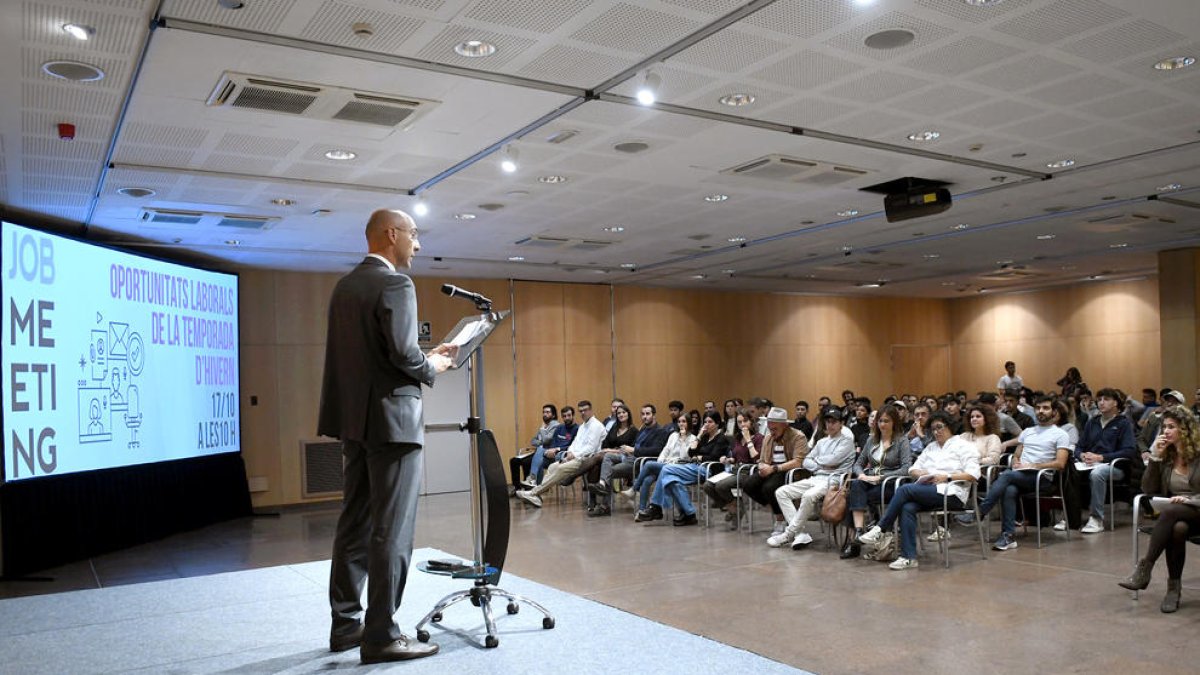 Puy en la presentació de les jornades.