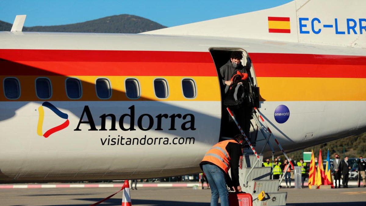 Andorra Turisme es publicita en un avió.