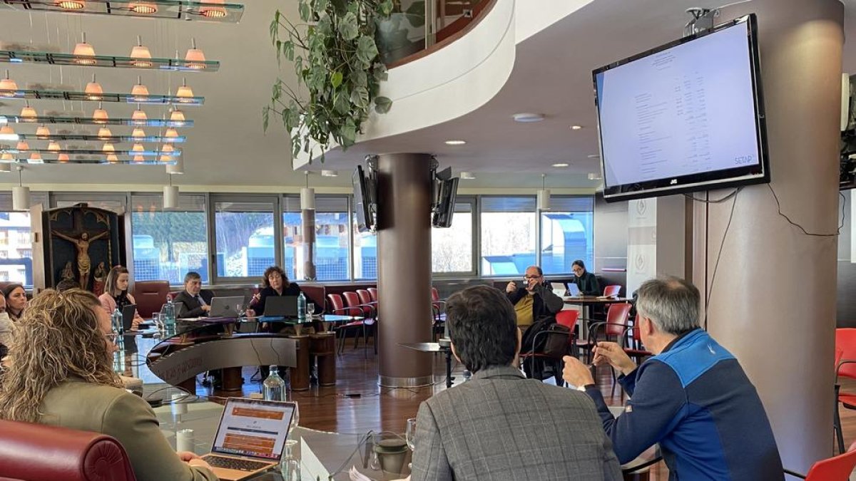 Reunió del consell de comú aquest migdia