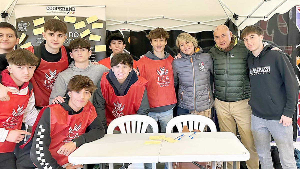 Joves amb Cooperand.