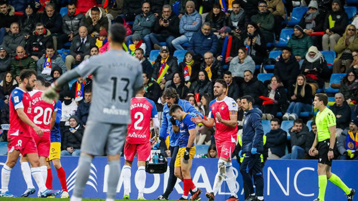 Martí Vilà va lesionar-se contra l'Espanyol.
