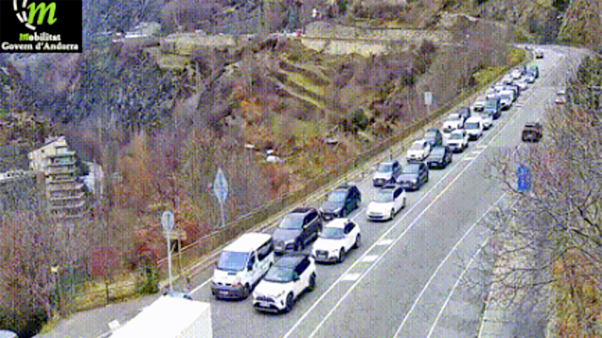 Cues de baixada a l'entrada d'Encamp