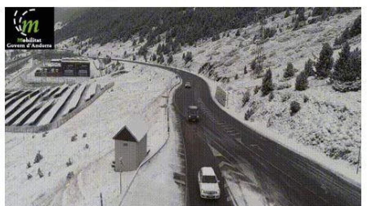 Neu a la zona d'Envalira