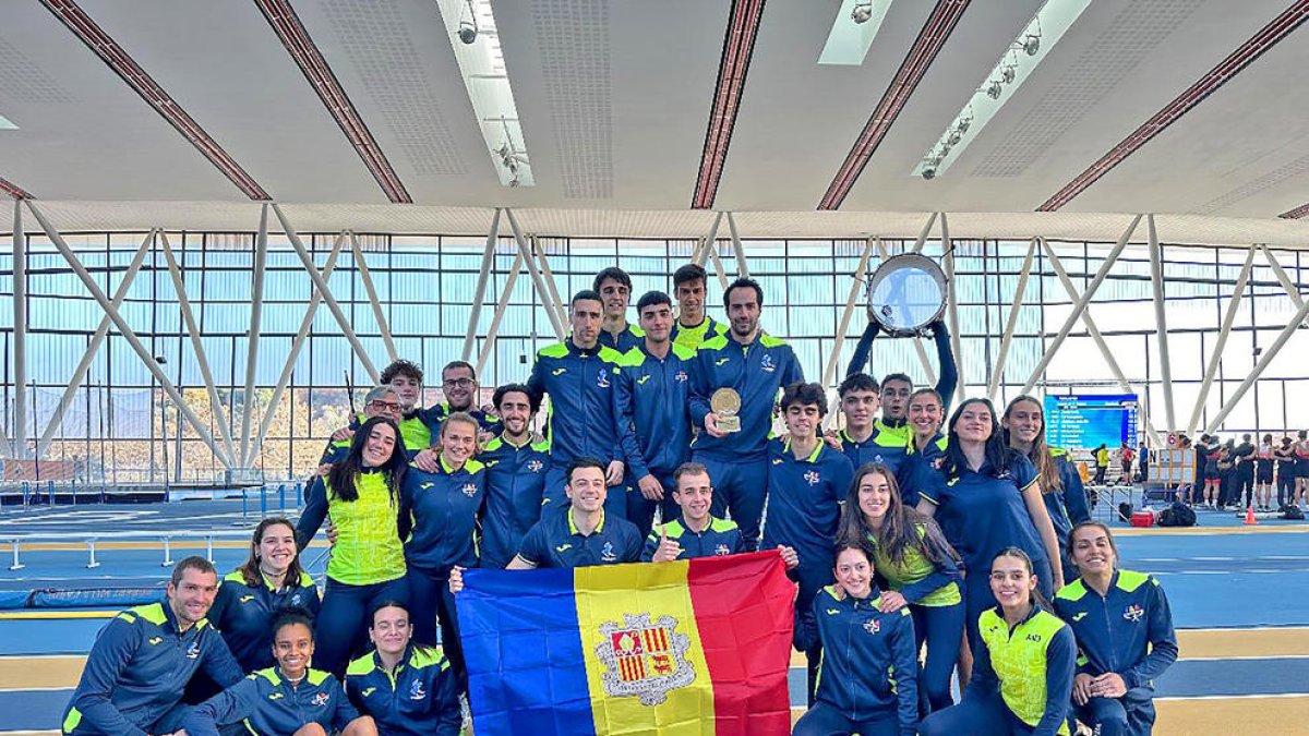 Els equips masculí i femení.