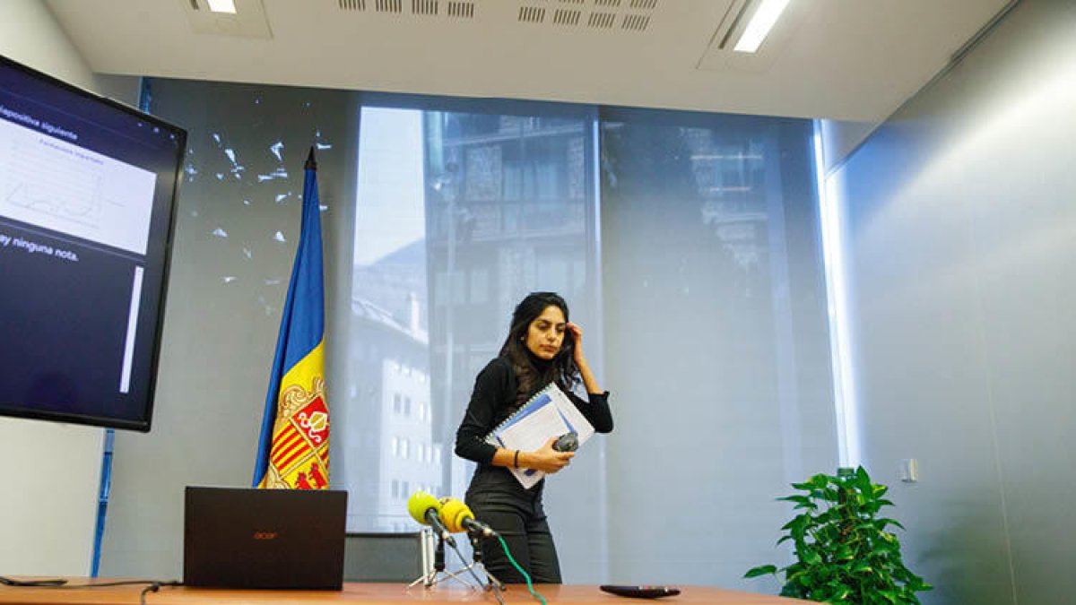 La cap de l'Agència de Protecció de Dades, Resma Punjabi, en la roda de premsa d'ahir.