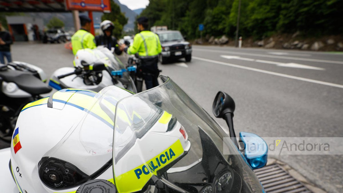 Control Controls policia moto motor trànsit circulació