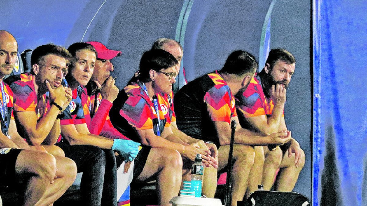 Martín, en un duel de la selecció.