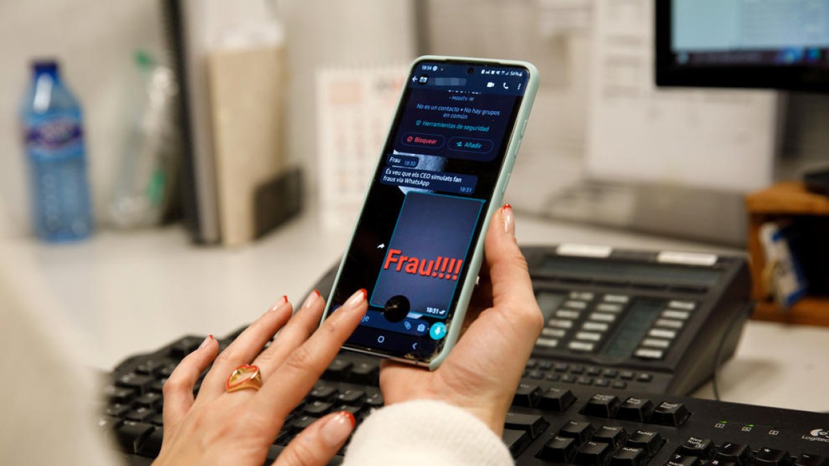 Alerta de frau en el telèfon mòbil.