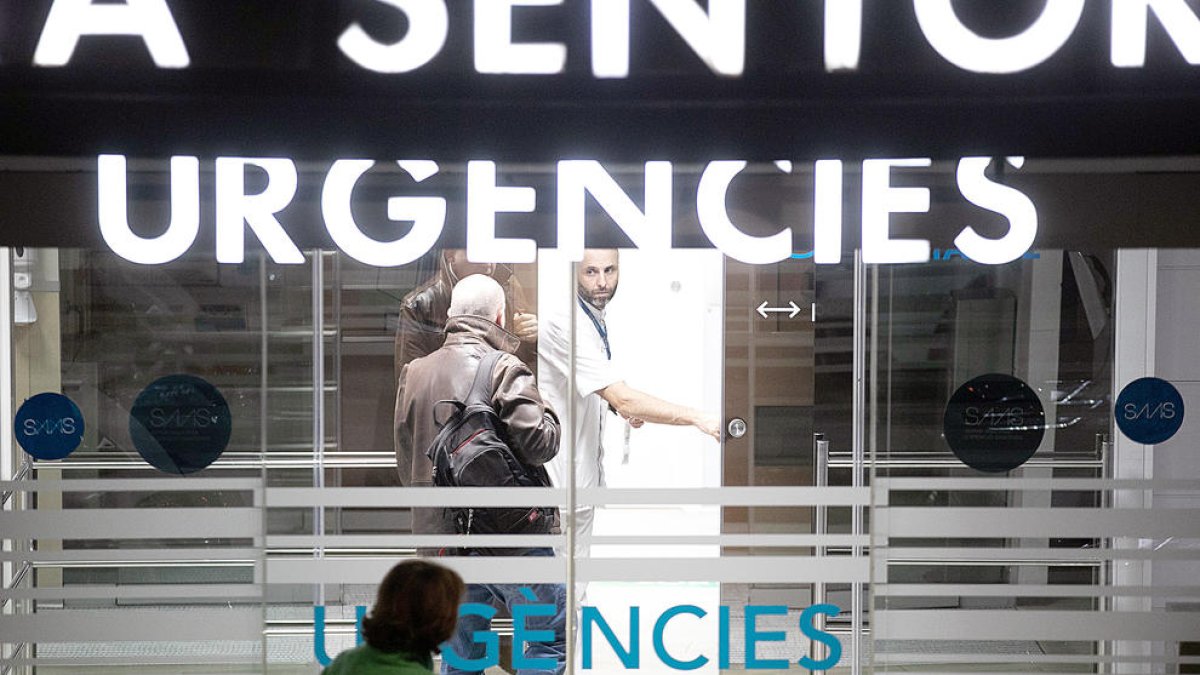 Entrada del servei d'urgències de l'hospital.
