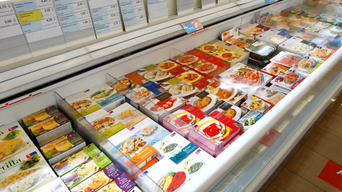 Aliments en una botiga.