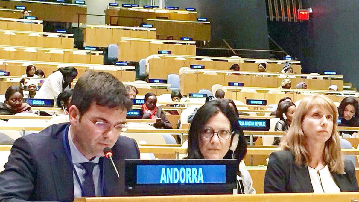 Cañada amb la delegació andorrana a l'ONU, el 2017.