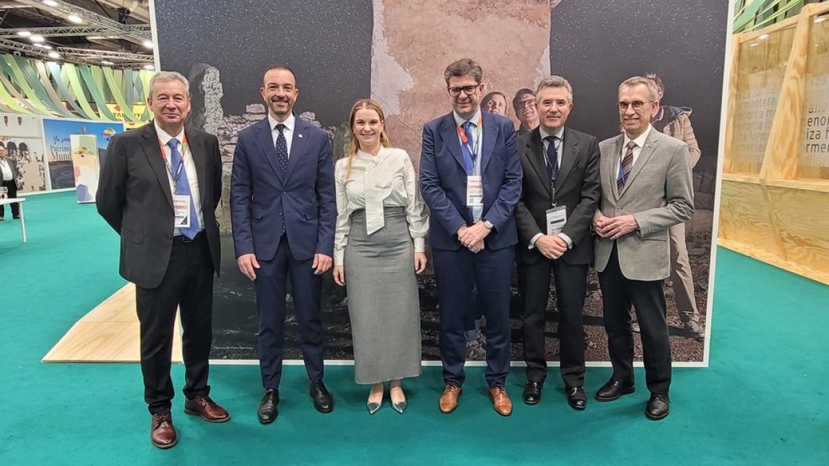 Jordi Torres amb Margalida Prohens i Jaume Bauzá a Fitur