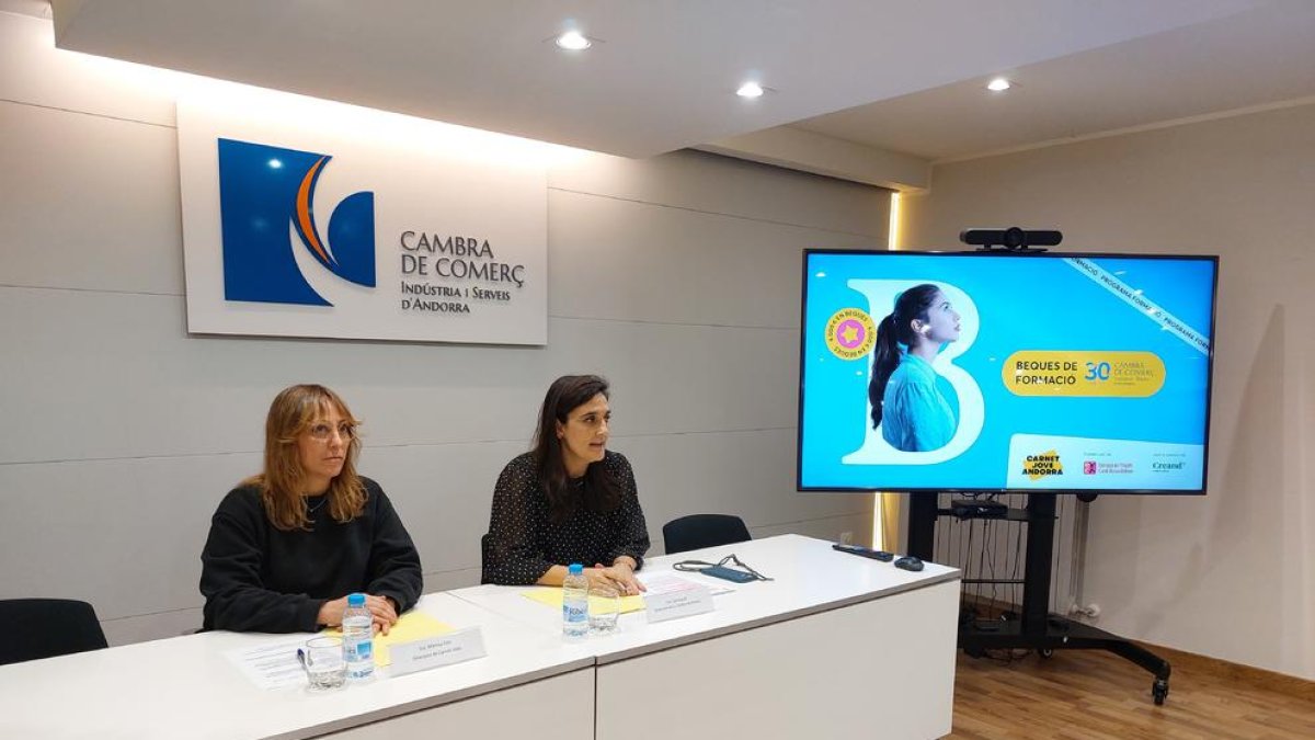 Presentació Beques Carnet Jove i Cambra de Comerç
