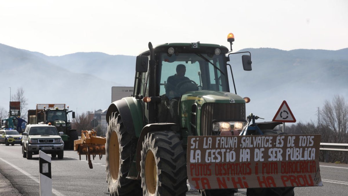 La jornada de protestes dels pagesos en imatges
