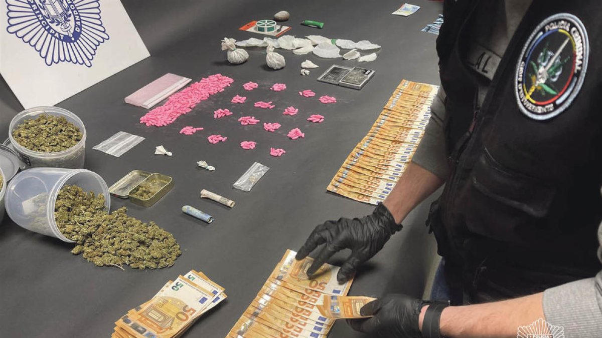 Estupefaents trobats en un establiment del Tarter.