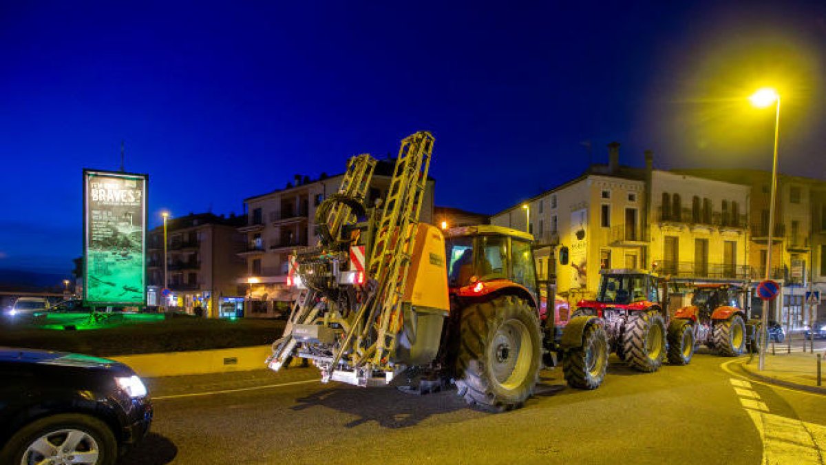 La marxa lenta dels agricultors a la C-14, a Ponts.