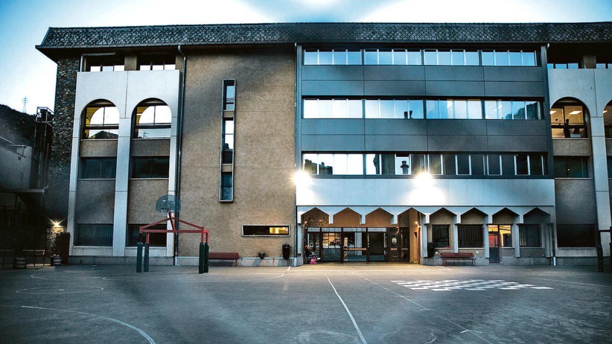 L'escola francesa de Sant Julià.