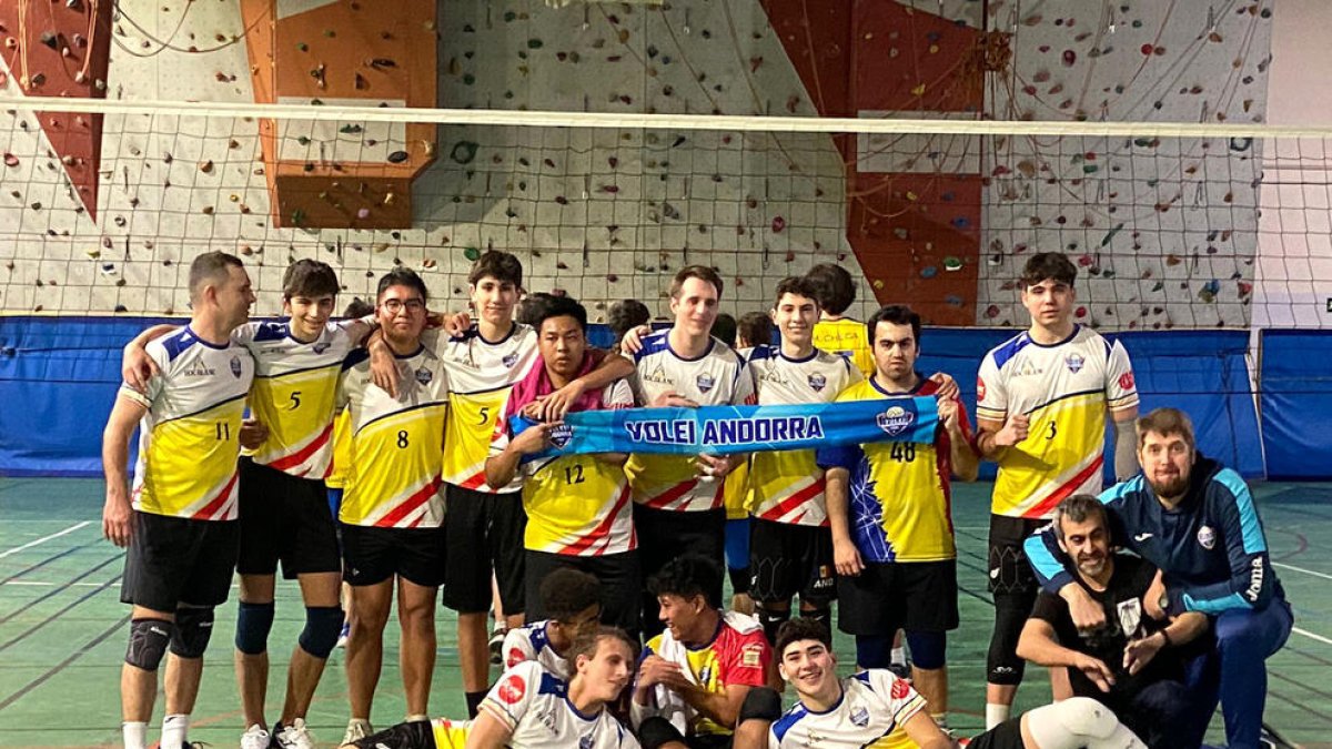 L'equip sènior masculí del CV Andorra, un dels classificats per a la fase d'ascens.