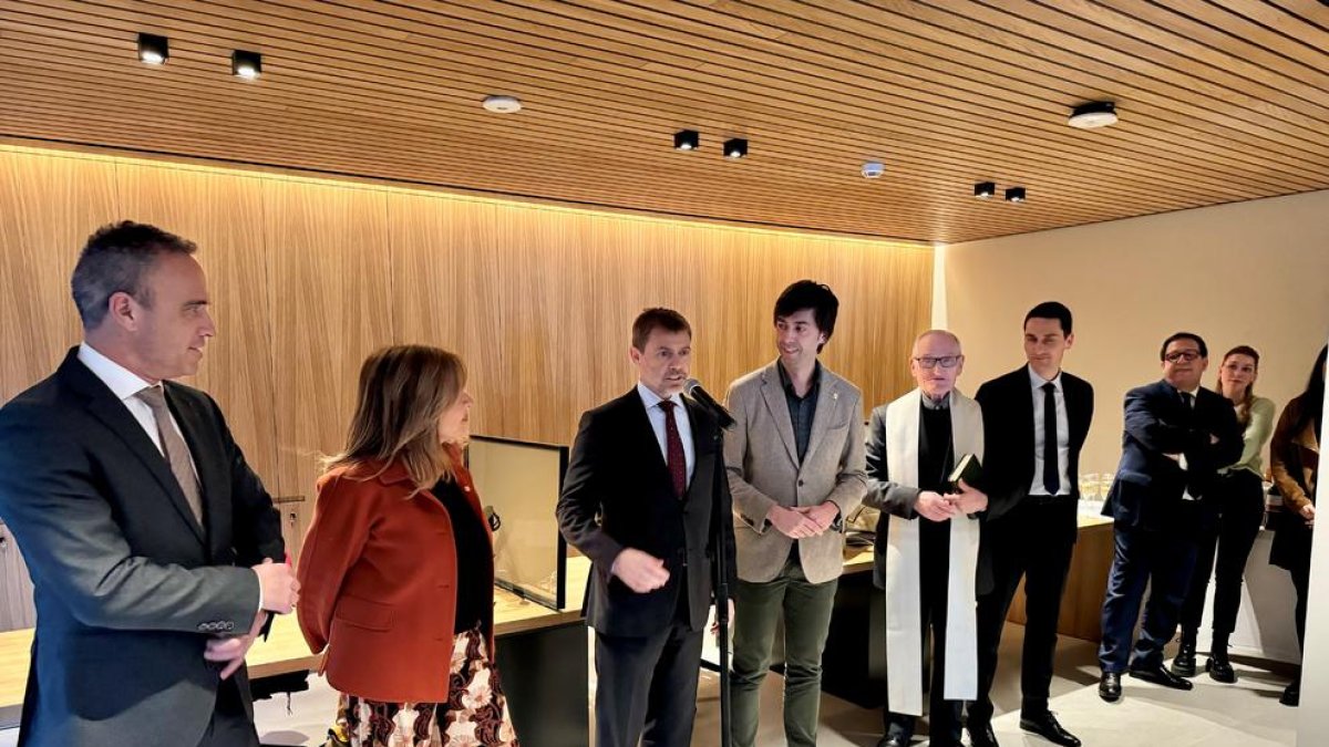 Inauguració de l'oficina de MoraBanc a la capital